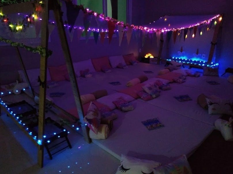 Cabanas tema Summer com luzes neon